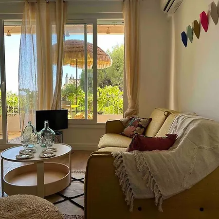 Le Repaire De La Vierge Boheme Vue קסיס